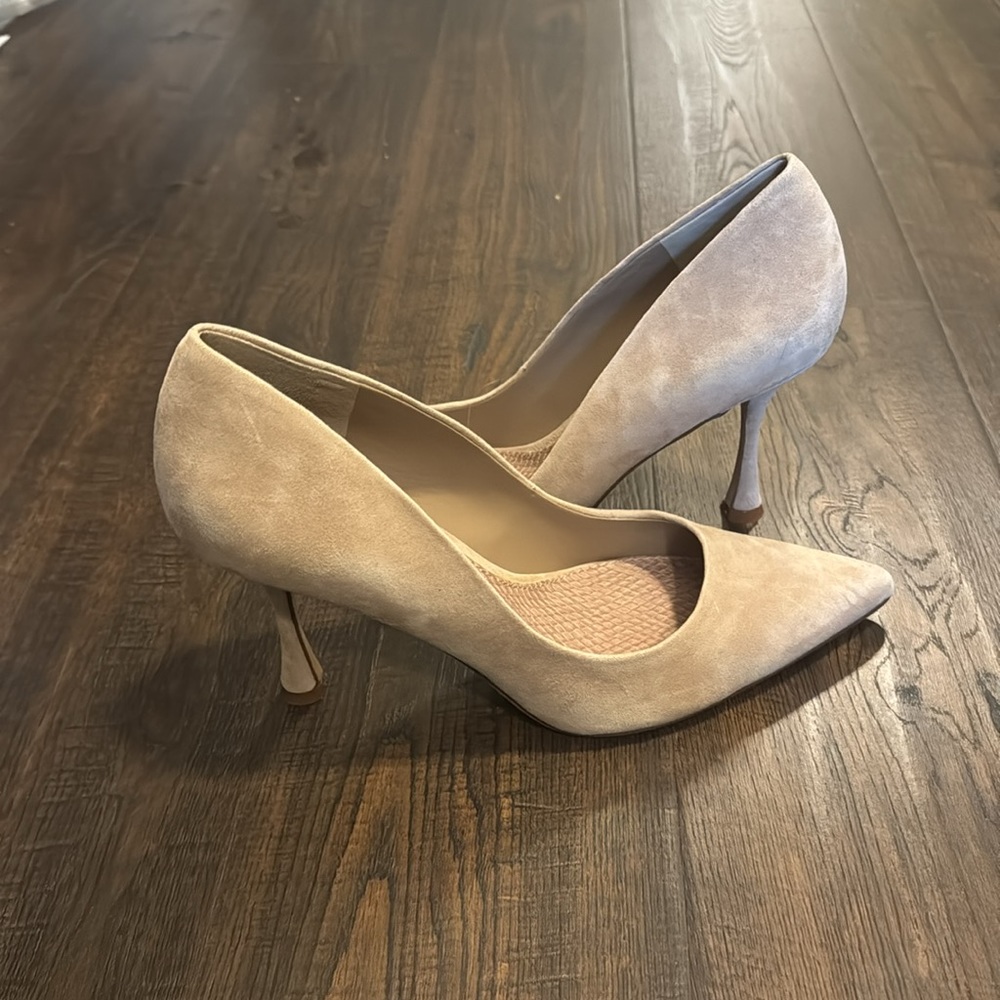 Vince Camuto Cadie Heels - Picture 5 of 7
